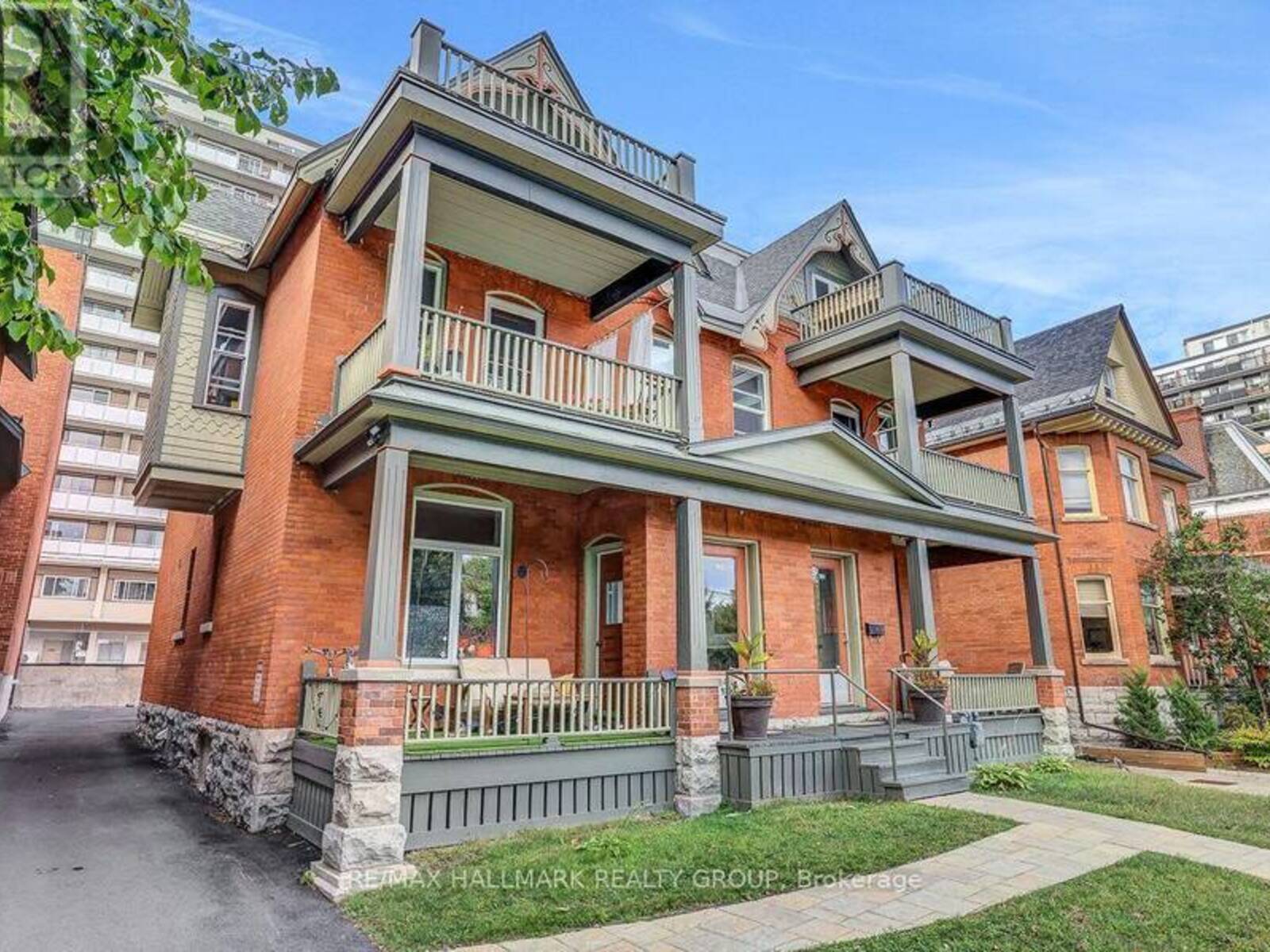 161-163 GILMOUR STREET, Ottawa, Ontario K2P 0N8