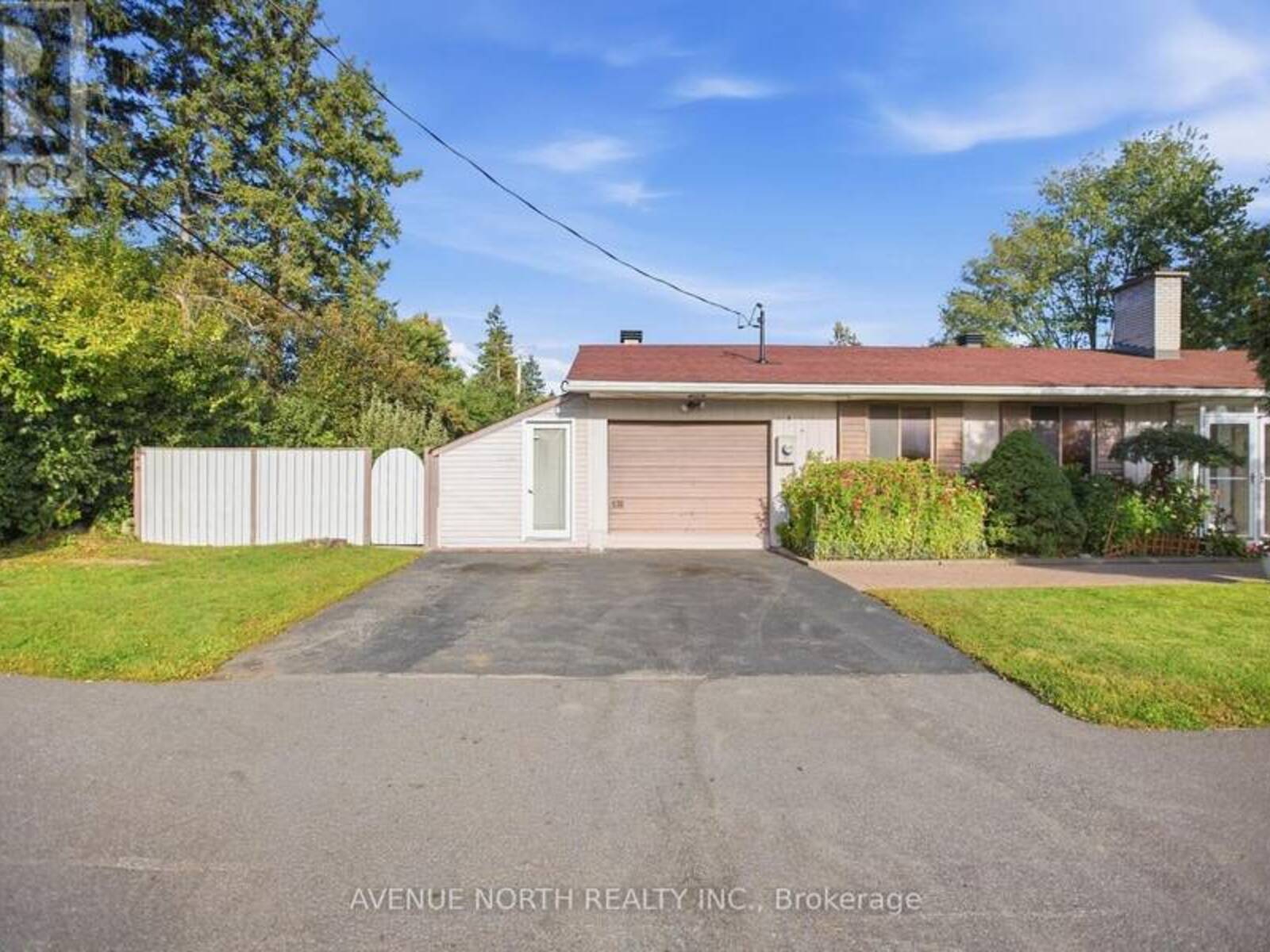 2617 FLANNERY DRIVE, Ottawa, Ontario K1V 8M4