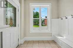 16 GLEN AVENUE | Smiths Falls Ontario | Slide Image Five