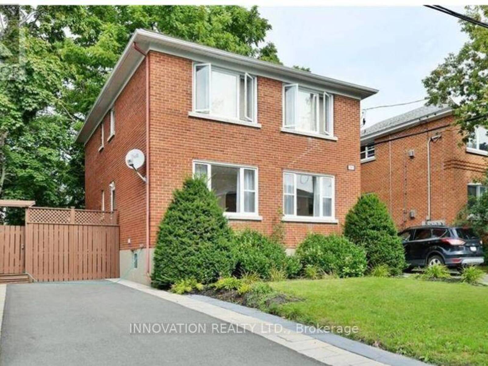 391 GREENWOOD AVENUE, Ottawa, Ontario K2A 0X4