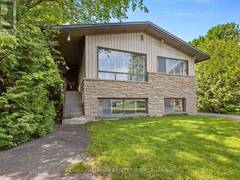 492 VERNON AVENUE Ottawa Ontario, K1K 1A6