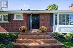 27 ROUNDHAY DRIVE | Ottawa Ontario | Slide Image Two
