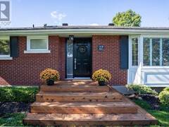27 ROUNDHAY DRIVE Ottawa Ontario, K2G 1B6