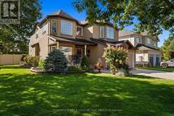 58 GOLFLINKS DRIVE | Ottawa Ontario | Slide Image Two