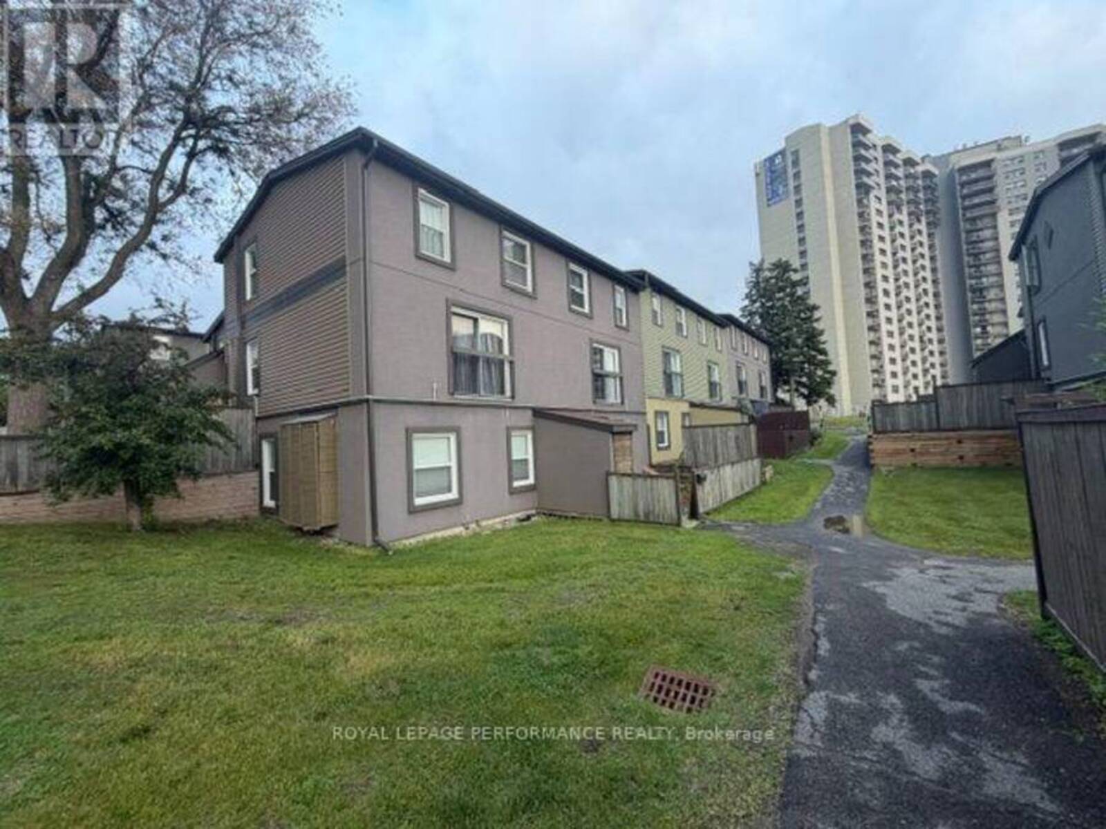 22 - 1250 MCWATTERS ROAD, Ottawa, Ontario K2C 3P5