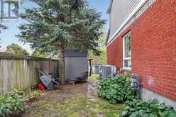 1 CHANTILLY GATE | Ottawa Ontario | Slide Image Thirty-seven
