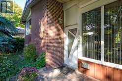 1554 CHOMLEY CRESCENT | Ottawa Ontario | Slide Image Three