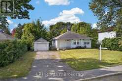 868 MOUNTAINVIEW AVENUE | Ottawa Ontario | Slide Image One