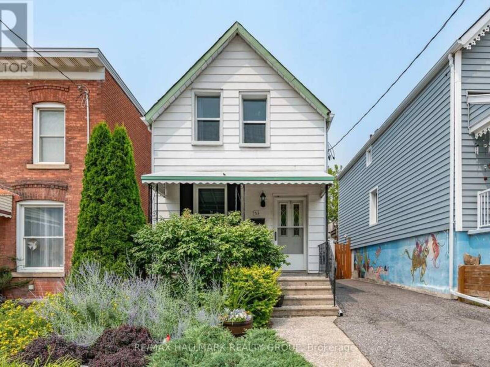 53 LOUISA STREET, Ottawa, Ontario K1R 6Y7