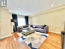 18 - 123 CORINTH PRIVATE | Ottawa Ontario | Slide Image Eight