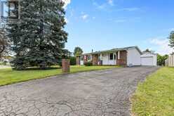 2376 BLACKSTONE CRESCENT | Ottawa Ontario | Slide Image One