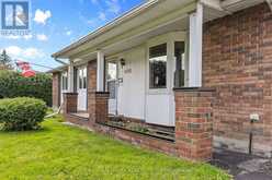 2376 BLACKSTONE CRESCENT | Ottawa Ontario | Slide Image Three