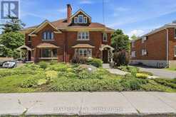 421 HAMILTON AVENUE S | Ottawa Ontario | Slide Image One