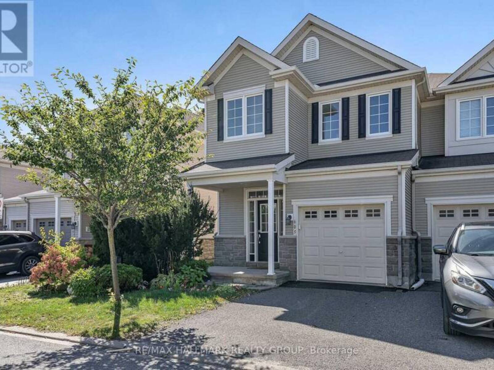 605 PAMPLONA PRIVATE, Ottawa, Ontario K2J 5T3