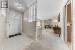 25 BRENT AVENUE | Ottawa Ontario | Slide Image Two