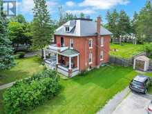 100 POOLE STREET | Arnprior Ontario | Slide Image Five