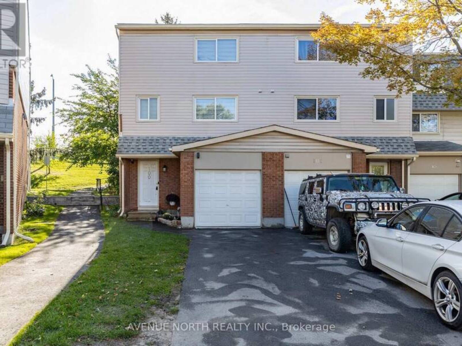 100 - 2415 SOUTHVALE CRESCENT, Ottawa, Ontario K1B 4V1