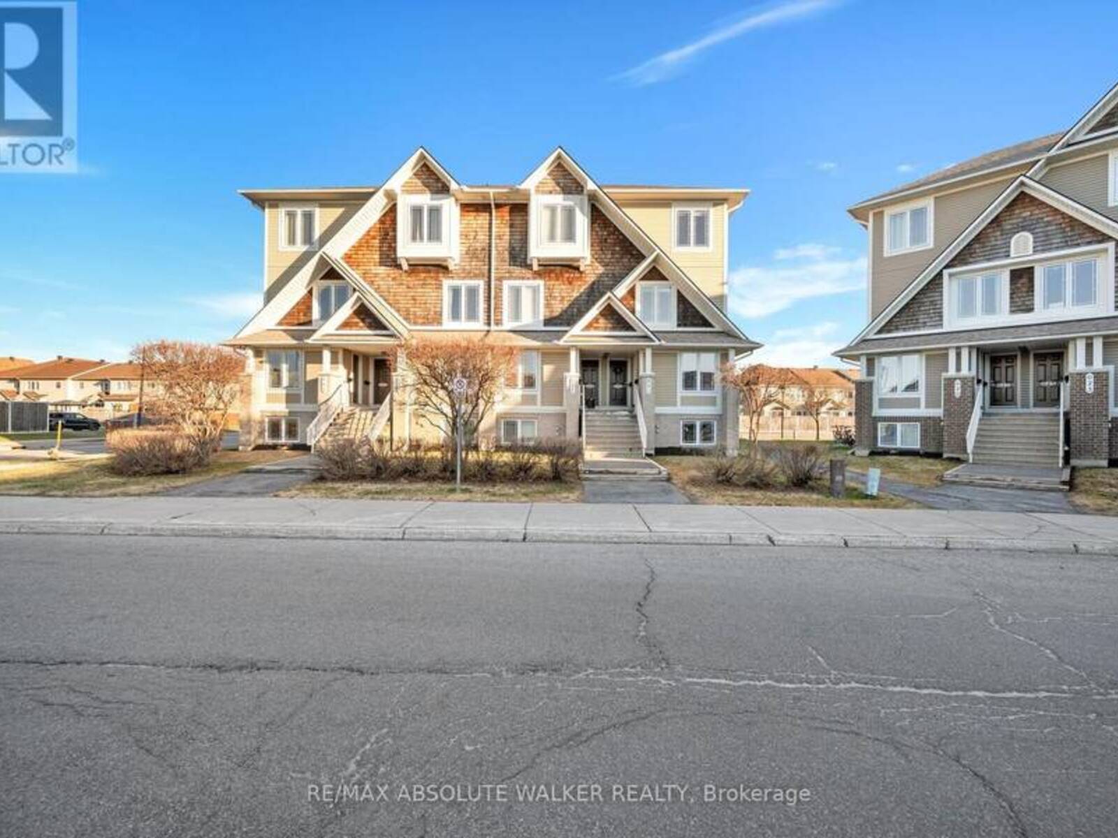 32 - 633 LAKERIDGE DRIVE, Ottawa, Ontario K4A 0H4