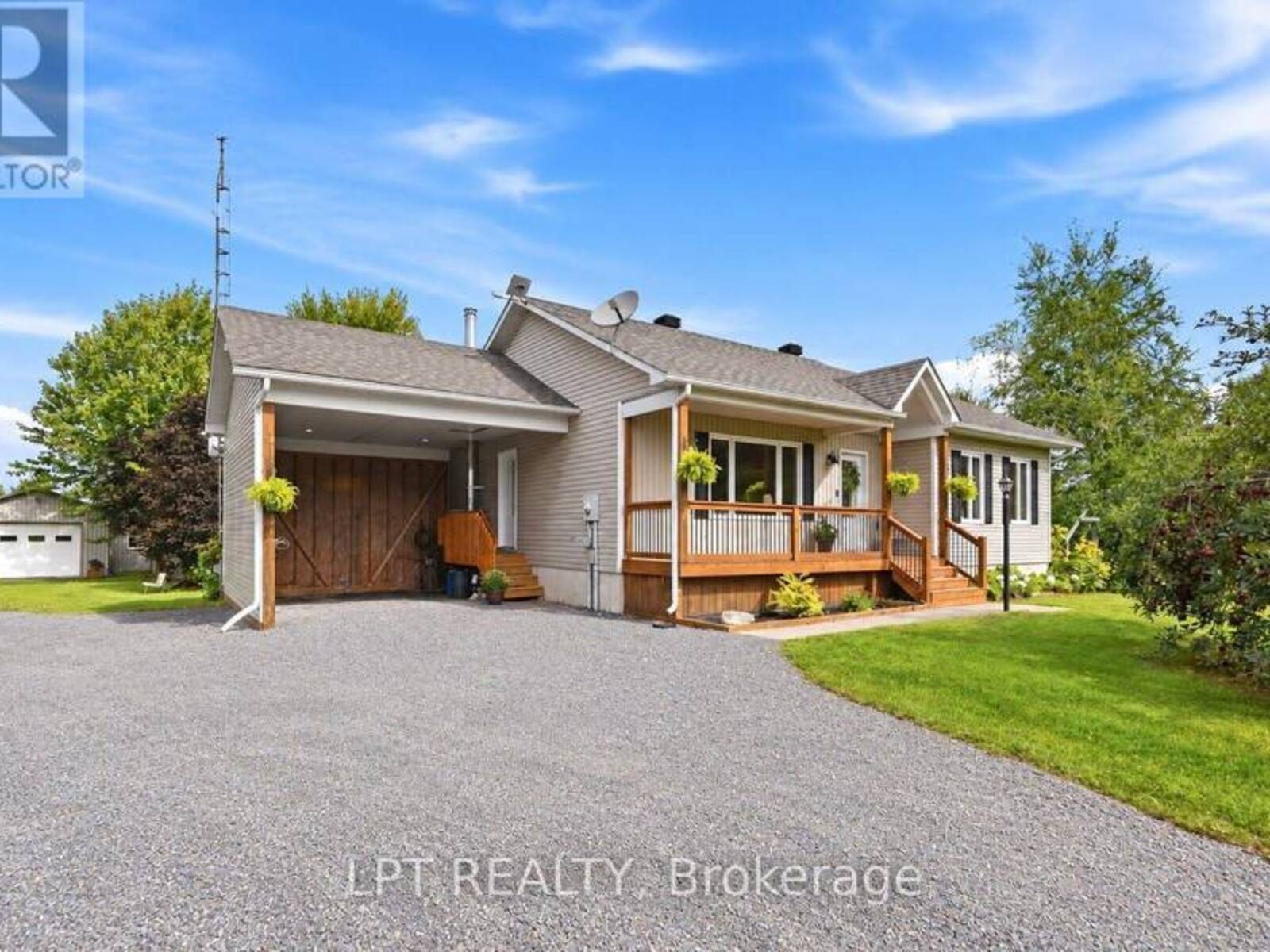 20375 DUNVEGAN ROAD E, North Glengarry, Ontario K0B 1E0