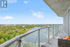 2807 - 805 CARLING AVENUE | Ottawa Ontario | Slide Image Eight