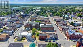 34 MARKET STREET | Smiths Falls Ontario | Slide Image Thirty-eight