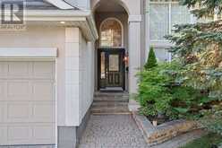 92 BROUGHTON STREET | Ottawa Ontario | Slide Image Three