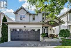 325 UPCOUNTRY DRIVE E | Ottawa Ontario | Slide Image Two