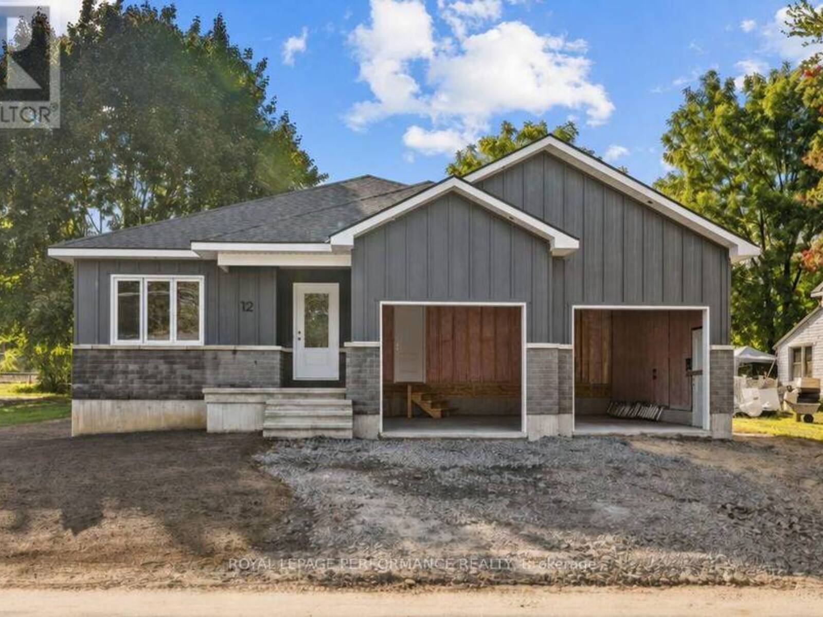 12 MECHANIC STREET, North Glengarry, Ontario K0C 1T0