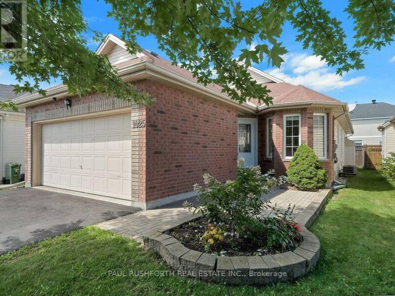 1025 VALIN STREET, Ottawa, Ontario K4A 4X7
