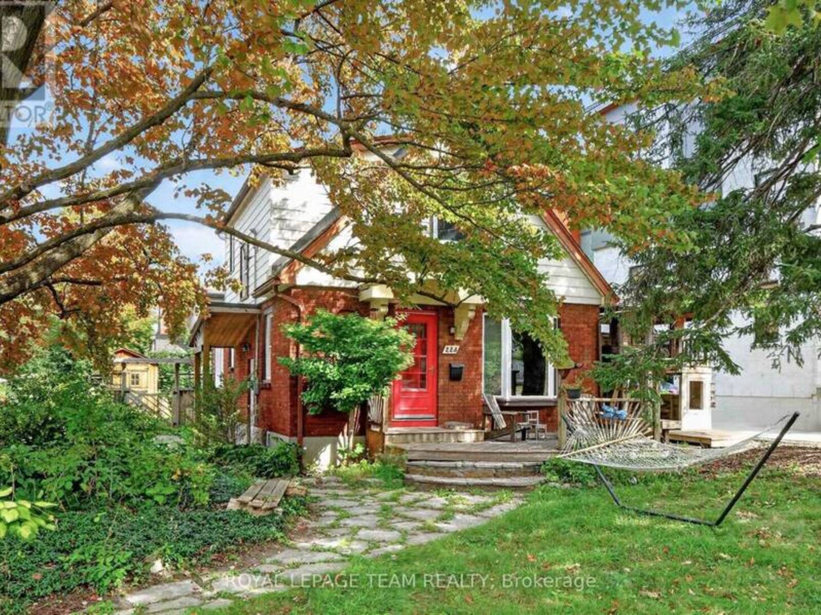 223 MCGILLIVRAY STREET, Ottawa, Ontario K1S 1L1