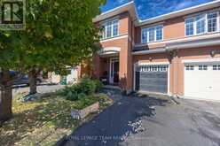 135 GATESPARK PRIVATE | Ottawa Ontario | Slide Image One