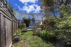 135 GATESPARK PRIVATE | Ottawa Ontario | Slide Image Thirty-one