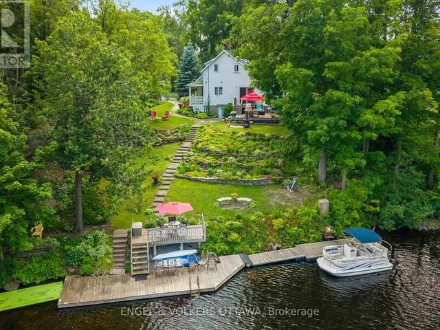 1119 TIGHE STREET Ottawa Ontario, K4M 1B4 - 3 Bedrooms Waterfront Home For sale