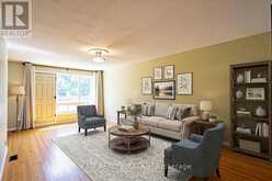 2064 ST LAURENT BOULEVARD | Ottawa Ontario | Slide Image Sixteen