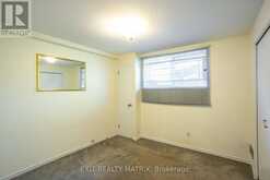 2064 ST LAURENT BOULEVARD | Ottawa Ontario | Slide Image Thirty-two