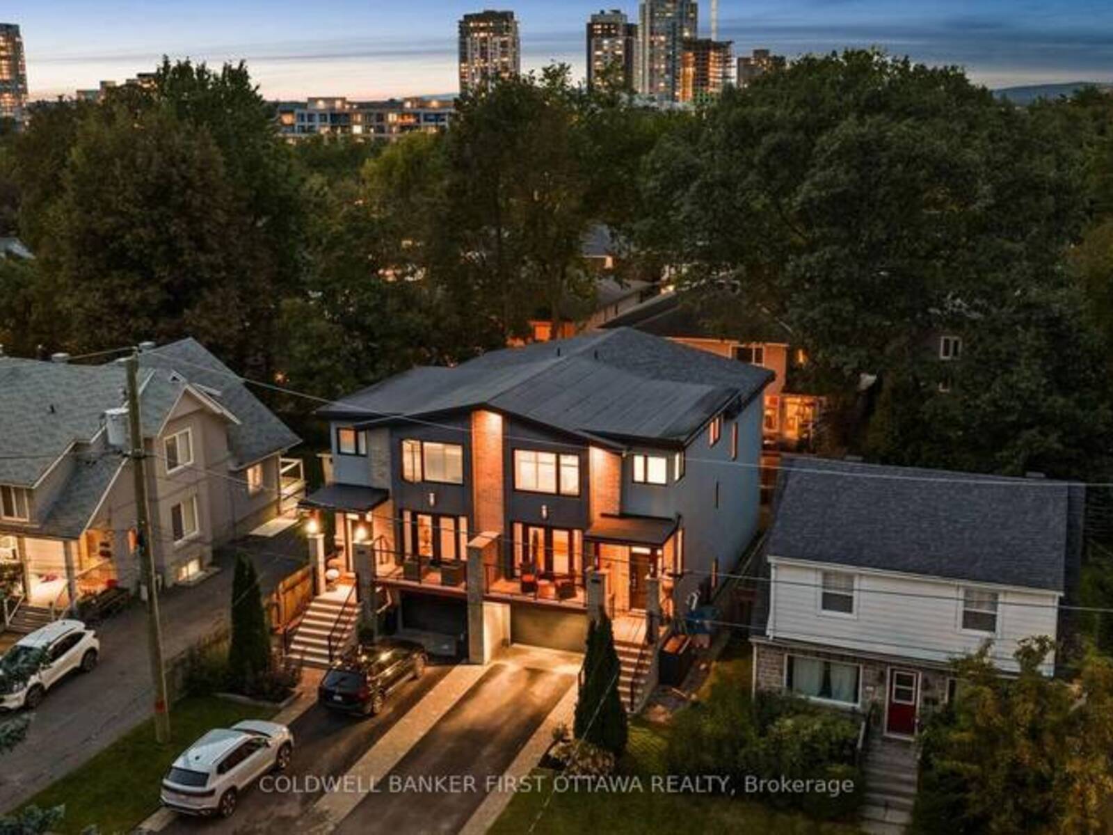 155 NORA STREET, Ottawa, Ontario K1Z 7B2