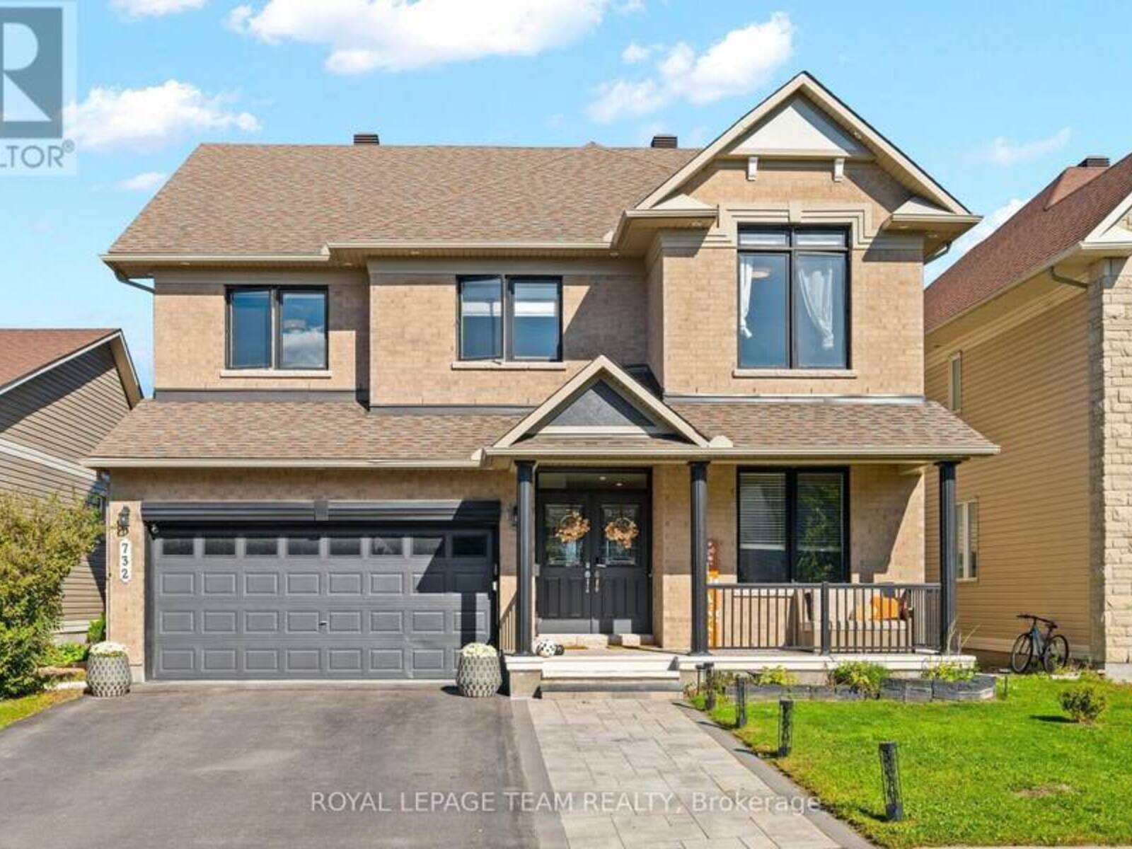 732 LAKEBREEZE CIRCLE, Ottawa, Ontario K4A 0R6