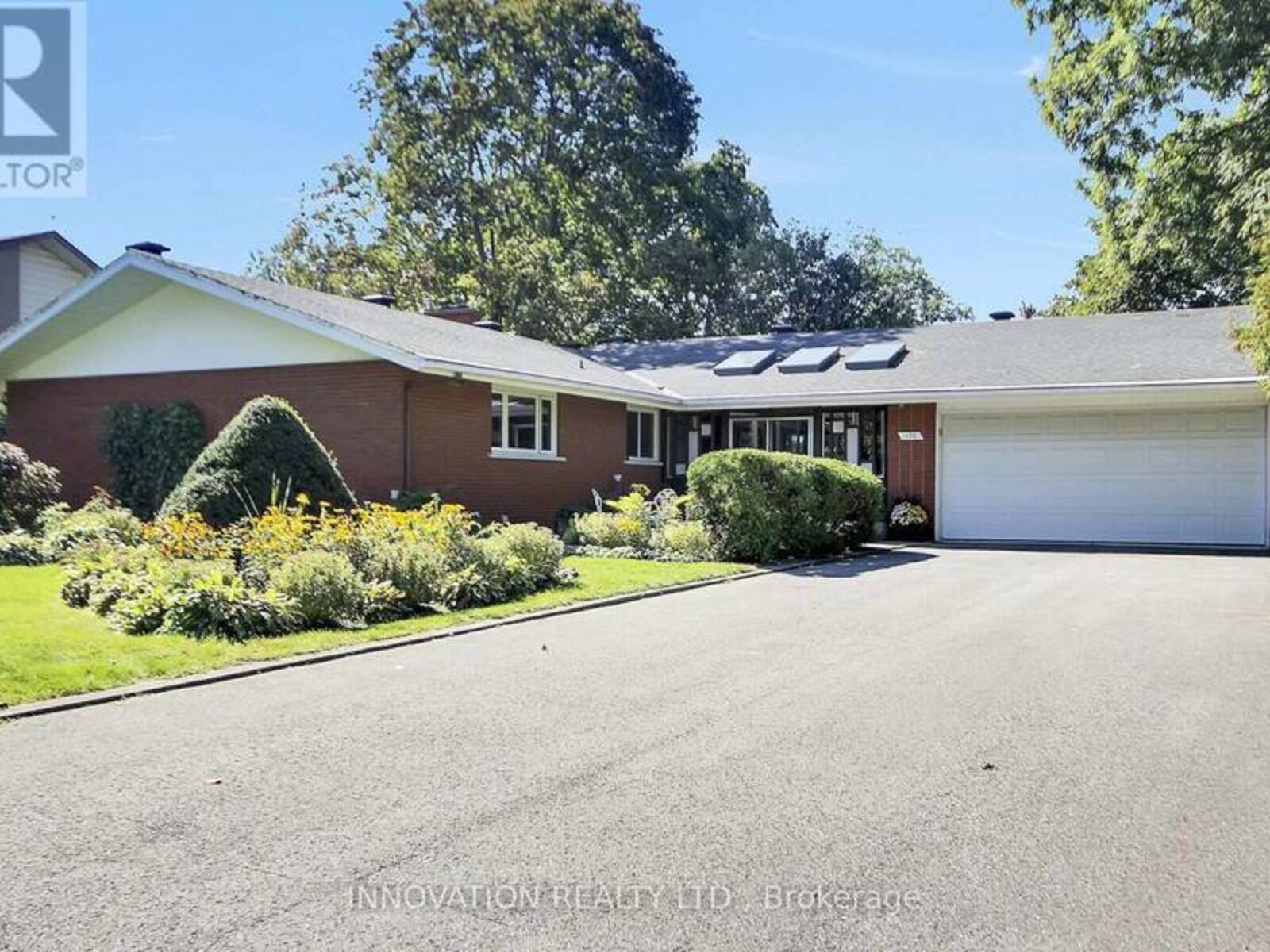 1136 CASTLE HILL CRESCENT, Ottawa, Ontario K2C 2A8
