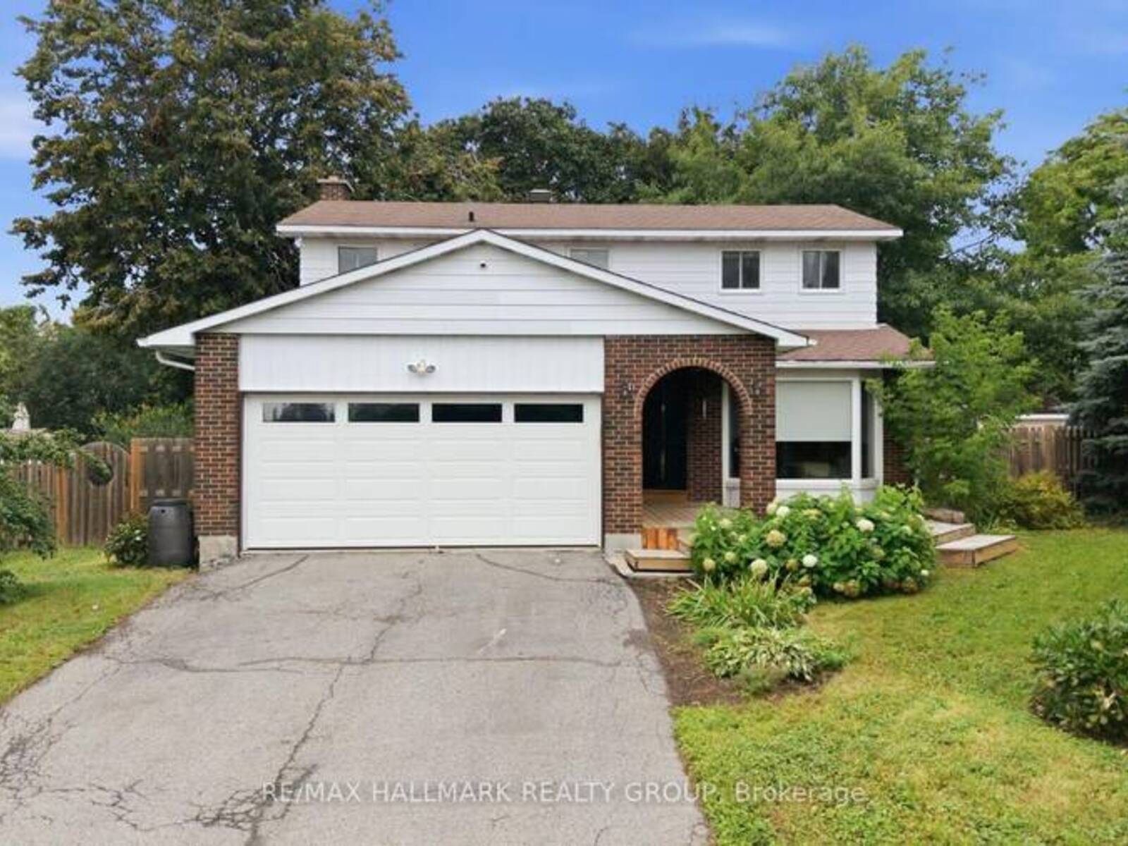 13 EVELYN STREET, Almonte, Ontario K0A 1A0