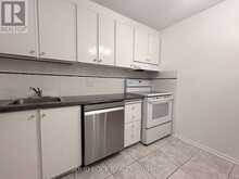 309 - 415 GREENVIEW AVENUE N | Ottawa Ontario | Slide Image Eight