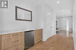 45 ST CLAIRE AVENUE | Ottawa Ontario | Slide Image Nine
