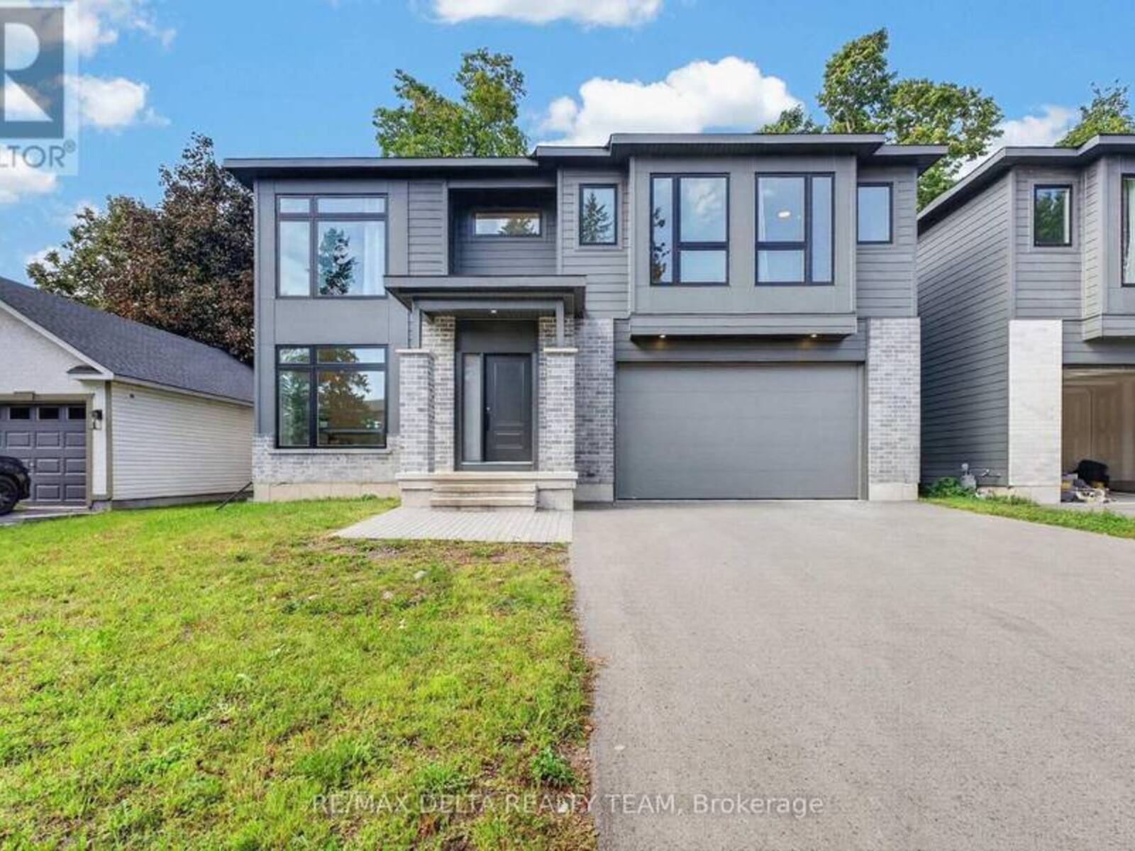45 ST CLAIRE AVENUE, Ottawa, Ontario K2G 2A1