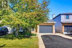 35 IVYLEA STREET | Ottawa Ontario | Slide Image Three