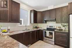 708 EAGLE CREST HEIGHTS | Ottawa Ontario | Slide Image Twelve