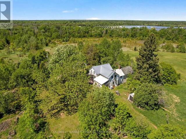 400 BUTTERMILK HILL ROAD Perth Ontario, K7H 3C3 - 3 Bedrooms Home For Sale