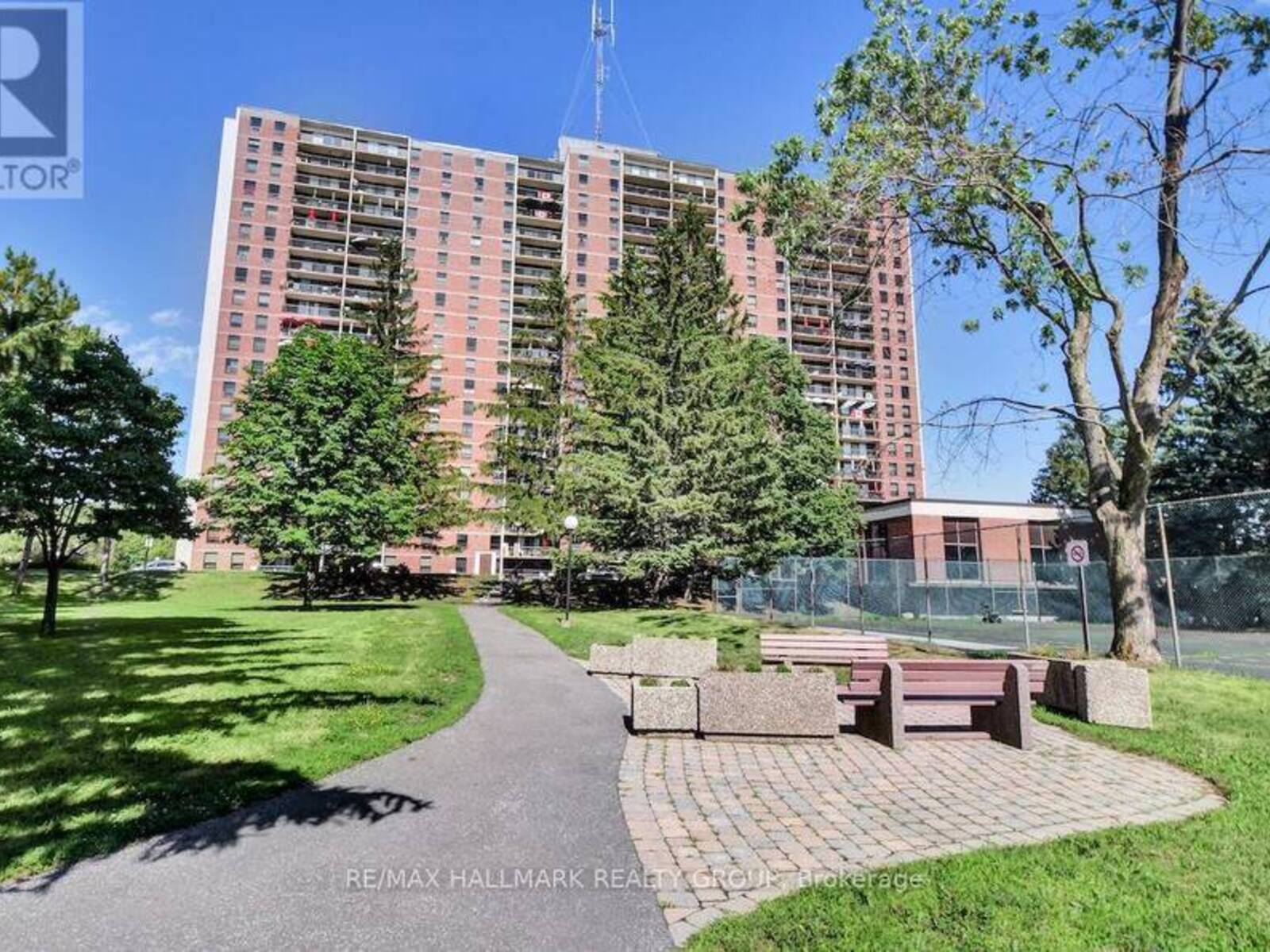 1601 - 665 BATHGATE DRIVE, Ottawa, Ontario K1K 3Y4