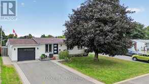 1501 QUEENSWOOD CRESCENT | Ottawa Ontario | Slide Image One