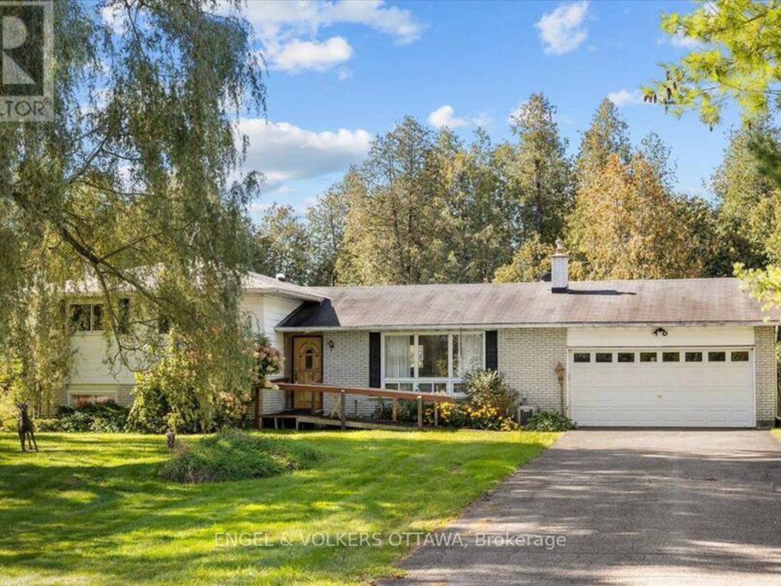 1499 CORKERY ROAD, Ottawa, Ontario K0A 1L0