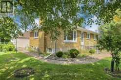 41 CAPILANO DRIVE | Ottawa Ontario | Slide Image Two