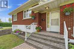 2034 CAMROSE STREET | Ottawa Ontario | Slide Image Three